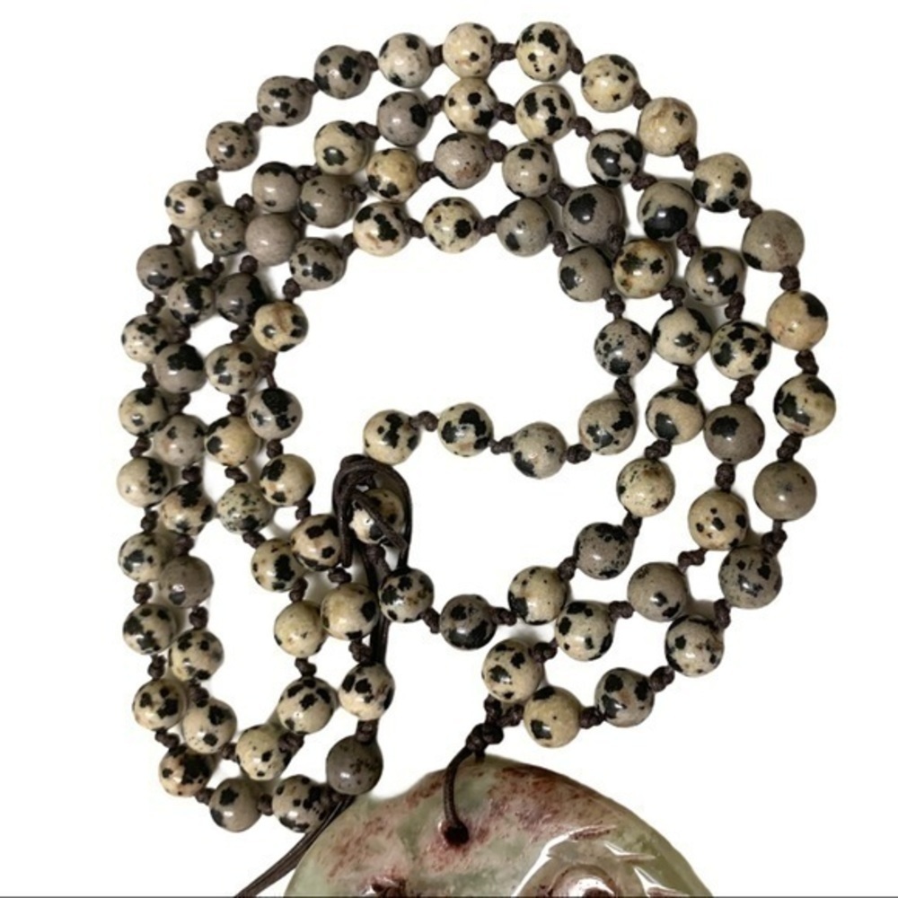 Beaded necklace with stone pendant and tassel - Picture 6 of 6